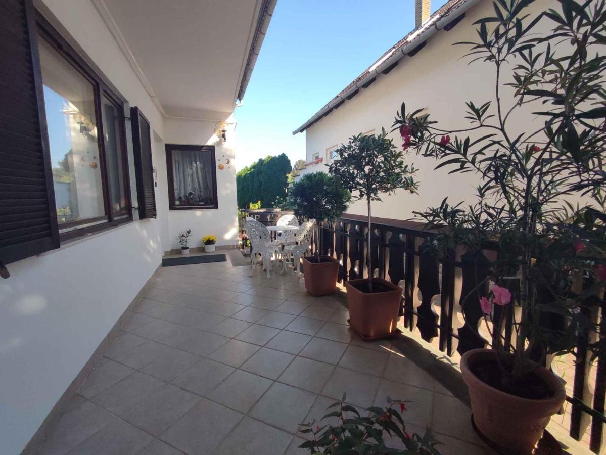 Holiday Home In Balatonboglar 45807 Buitenkant foto