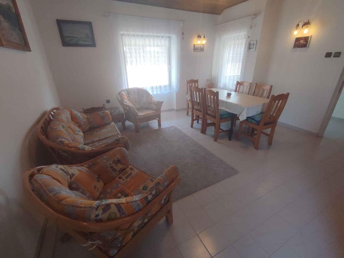 Holiday Home In Balatonboglar 45807 Buitenkant foto