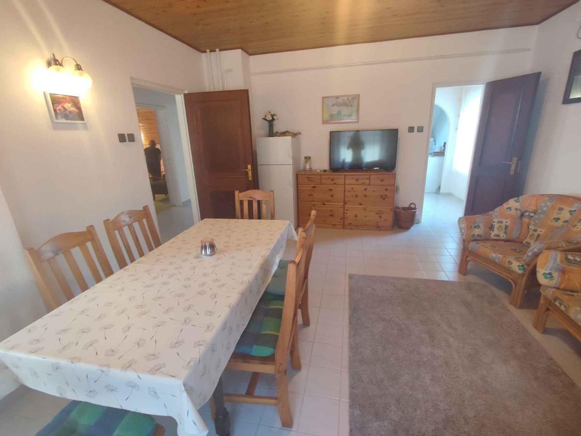 Holiday Home In Balatonboglar 45807 Buitenkant foto