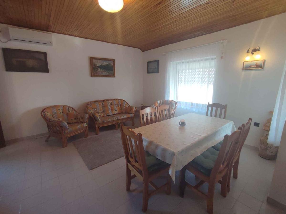 Holiday Home In Balatonboglar 45807 Buitenkant foto